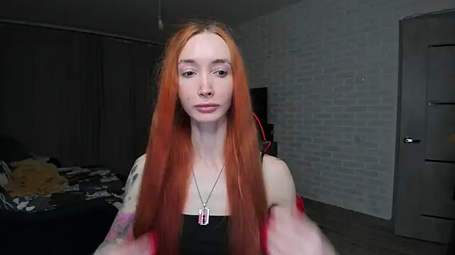 Roxy Silver online show from October 25, 9:10 pm