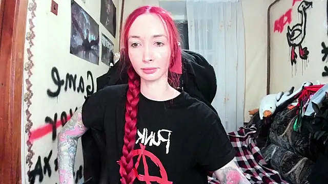 Roxy Silver online show from April 8, 8:55 pm