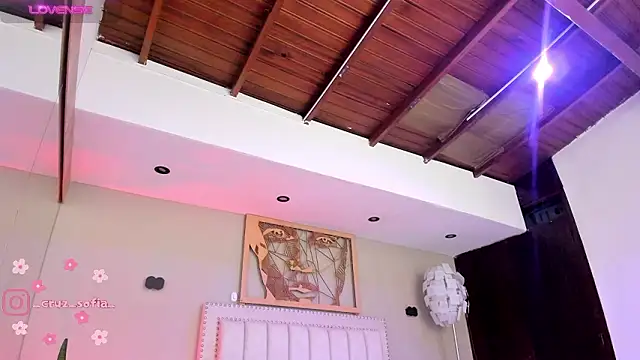  AlejaCruz  online show from February 24, 7:45 pm