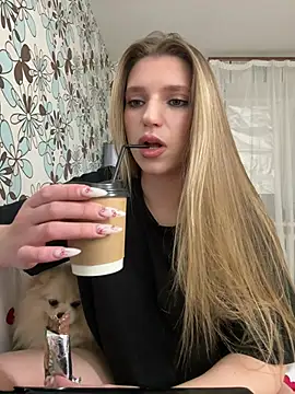 adel secret online show from March 8, 8:46 pm