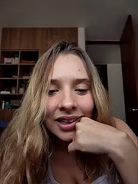 Sophy Bunny online show from March 12, 7:38 pm