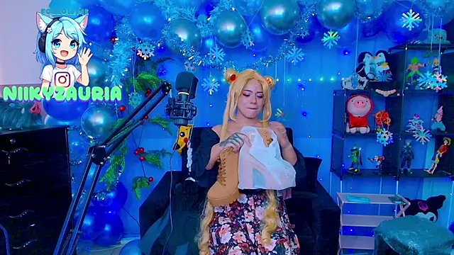  niiky online show from December 2, 4:20 pm