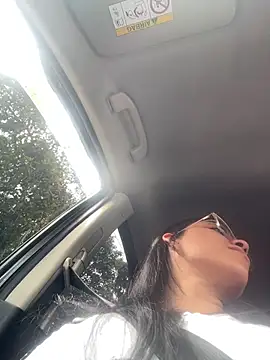 lulu kis online show from February 24, 6:39 pm