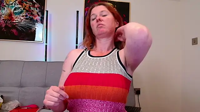 lou roar online show from April 27, 11:18 am