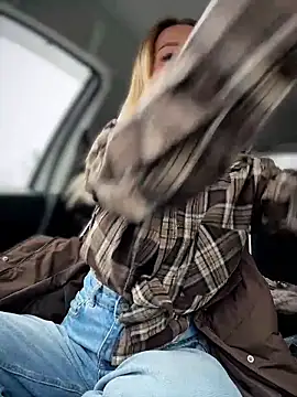 LavenderHot online show from April 21, 1:53 am