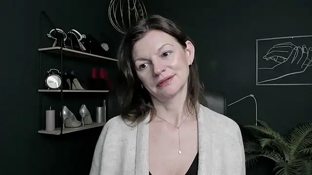 VivianWILD online show from October 29, 7:56 am