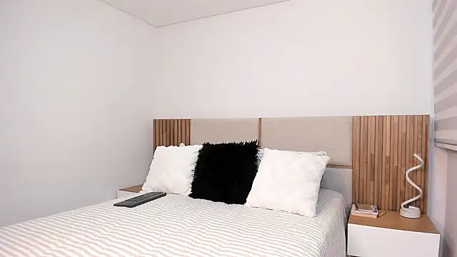 MalejaDiaz  online show from February 27, 6:30 pm