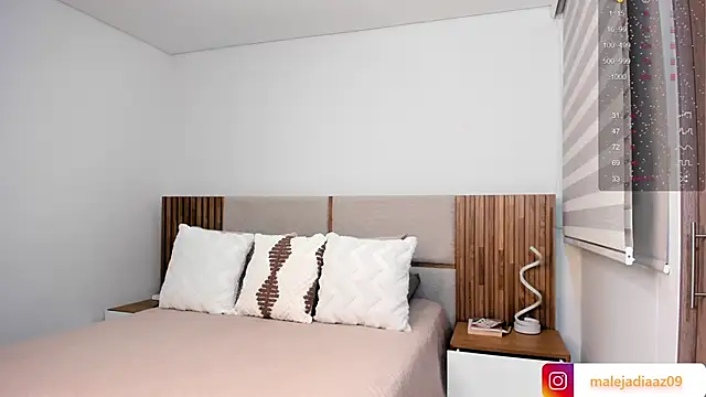 MalejaDiaz  online show from April 27, 5:43 pm