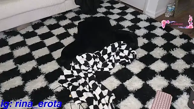 RinaErota online show from January 10, 3:28 pm