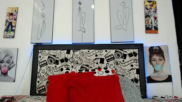 Rihana14 online show from April 22, 9:23 pm