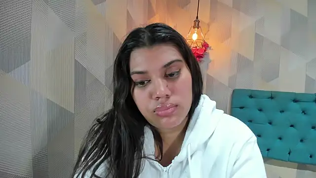 LindaBreeS online show from June 8, 1:28 am