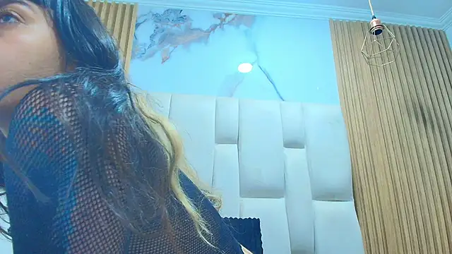 Naughty Kittenm online show from April 23, 12:29 pm