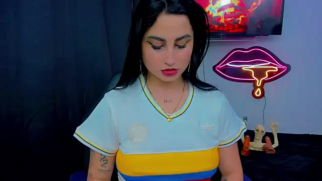 sunshine uwu22 online show from April 14, 7:47 pm