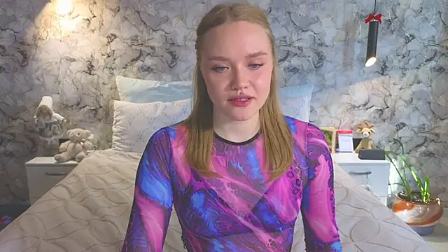 Aurora Golden1 online show from April 14, 4:23 am