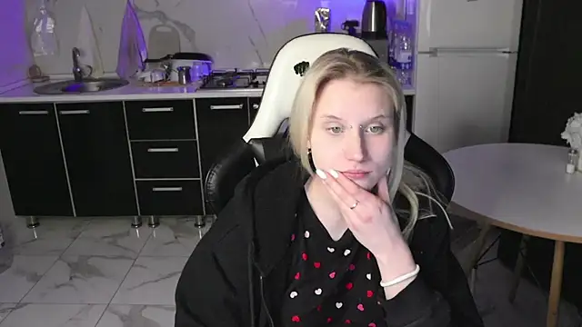 MertyXX online show from May 2, 9:29 pm
