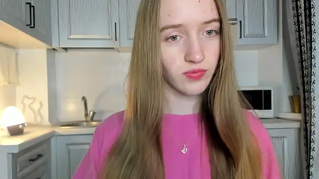 leslie my lovee online show from April 13, 5:36 pm