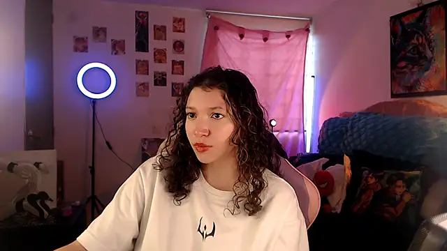 AllyDonfort online show from April 8, 9:50 pm