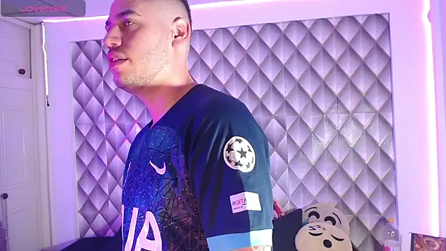 CoupleSwingerLatin online show from February 14, 4:36 am