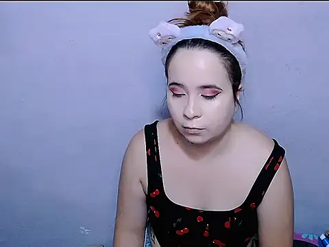 SubLayla01 online show from February 6, 6:22 pm