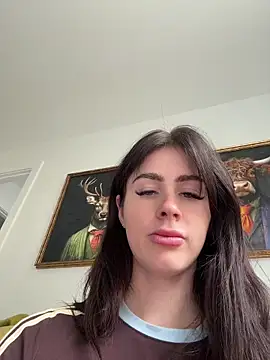 aus queen online show from July 17, 10:24 pm