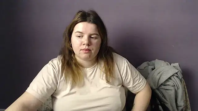 so shy online show from January 11, 8:19 am