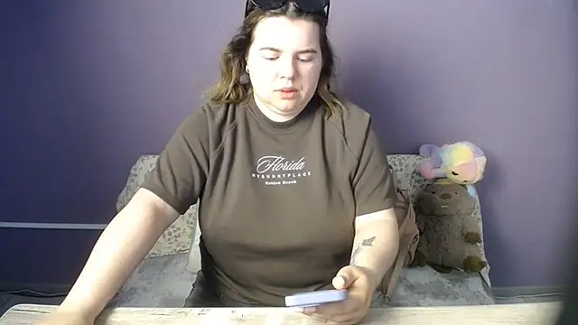so shy online show from June 8, 6:14 am