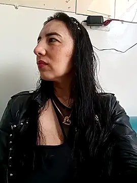 christine-x online show from April 19, 4:07 pm