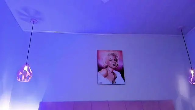 ScarletGV online show from November 6, 5:24 am