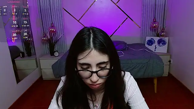 LenaRoses online show from May 19, 9:44 pm