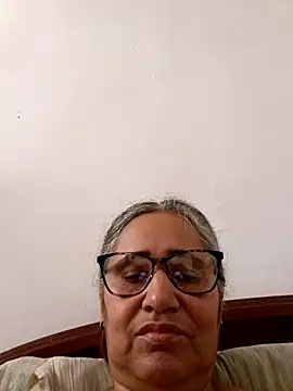  candi online show from April 23, 1:35 pm