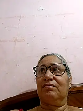  candi online show from November 14, 12:10 am