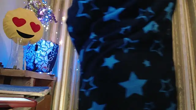 amorelara online show from March 12, 9:34 am