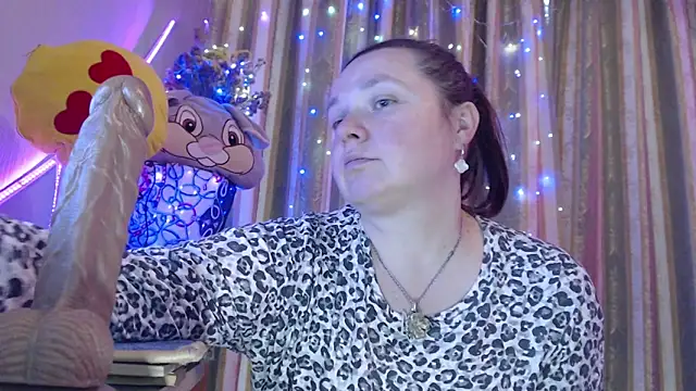 amorelara online show from April 22, 10:23 am