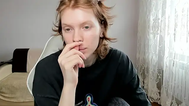 StellaDavis online show from April 23, 10:55 am