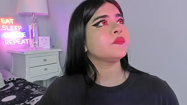 atena hill online show from December 1, 7:16 pm