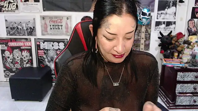 Snapshot of Rollyderolandia666 chatting on October 9, 10:25 pm Rollyderolandia666 online show from October 9, 10:25 pm