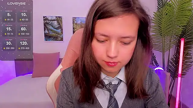 Snapshot of Lina_Brownie chatting on September 20, 3:49 am Lina Brownie online show from September 20, 3:49 am