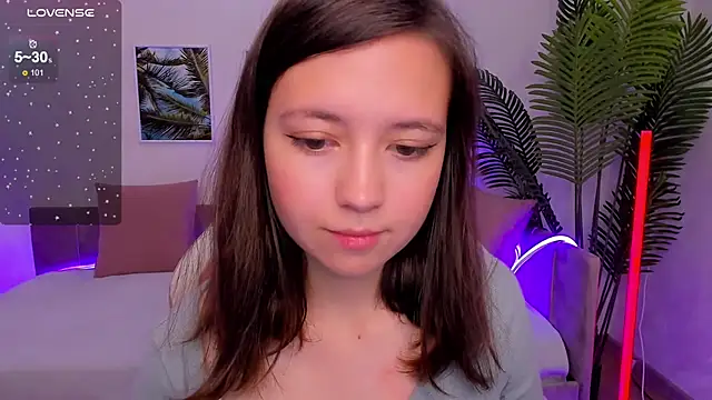 Snapshot of Lina_Brownie chatting on September 19, 3:38 am Lina Brownie online show from September 19, 3:38 am