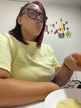 keirabbw online show from April 26, 2:53 am