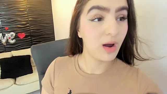 sofia 44 online show from April 25, 1:41 pm