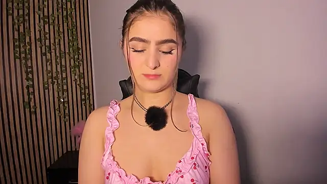 sofia 44 online show from July 22, 2:51 pm