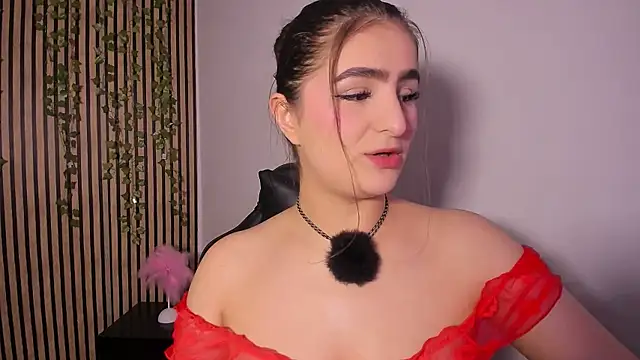 sofia 44 online show from August 3, 3:39 pm