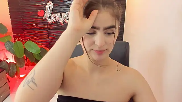 sofia 44 online show from October 2, 1:38 pm