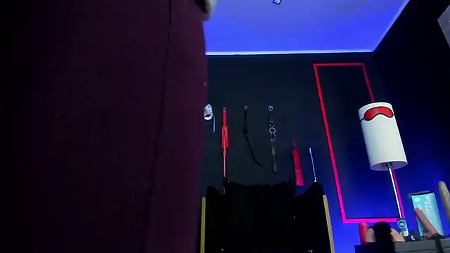 CharlotteScotte online show from December 15, 11:59 am