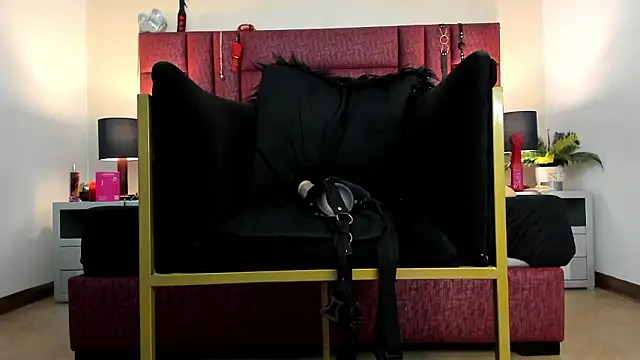 CharlotteScotte online show from March 9, 3:37 pm