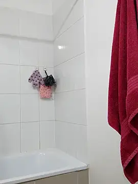 Daniela77771 online show from April 28, 12:41 am