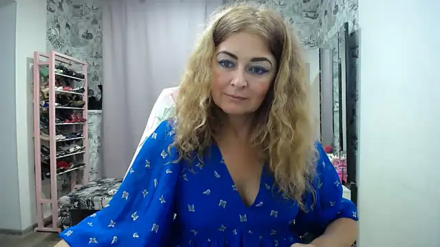 Helen1974 online show from July 10, 9:37 pm