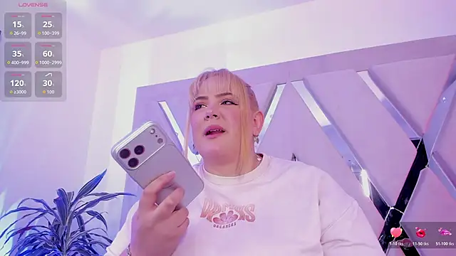 sophiarossee  online show from February 13, 1:24 pm