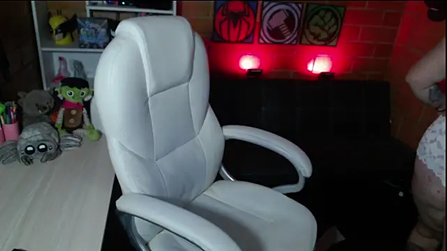 juliette rd online show from November 5, 6:07 am