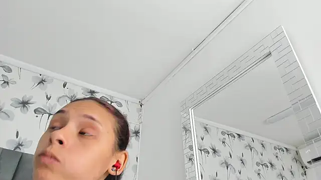 Snapshot of Ehotloveaxxx chatting on October 9, 4:44 pm Ehotloveaxxx online show from October 9, 4:44 pm